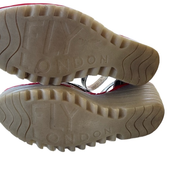 Fly London Ydel Tan/Black/Red Perforated Leather Peep Toe Wedges Size 38 - Picture 6 of 6